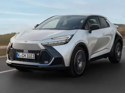 Nuova Toyota C-HR Lounge 140 CV (102 kW) 2025 Argento SUV