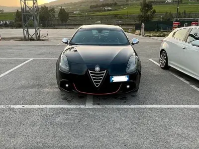 Usata Alfa Romeo Giulietta 140 CV (102 kW) 2012 Nero Utilitaria