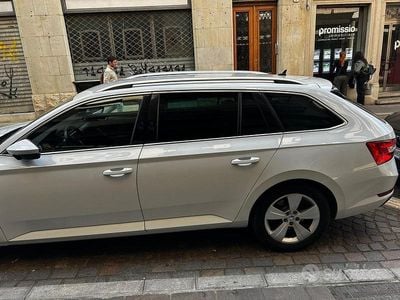 Brugt Skoda Superb Ambition 120 HK (88 kW) 2018 Hvid Stationcar