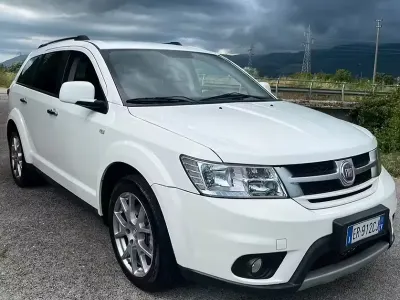 Usata Fiat Freemont 170 CV (125 kW) 2013 Bianco SUV
