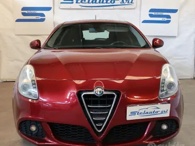 Gebraucht Alfa Romeo Giulietta Distinctive 170 PS (125 kW) 2011 Rot Kleinwagen