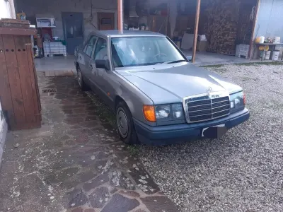 Usata Mercedes 200 1989 Grigio Berlina