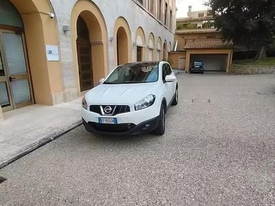 Usata Nissan Qashqai 150 CV (110 kW) 2010 Bianco SUV