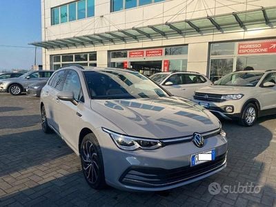 Usata VW Golf VIII S 150 CV (110 kW) 2023 Grigio Station wagon