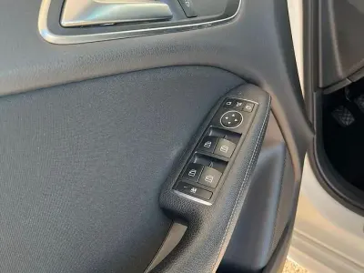 Usata Mercedes B160 Premium 90 CV (66 kW) 2018 Bianco Monovolume
