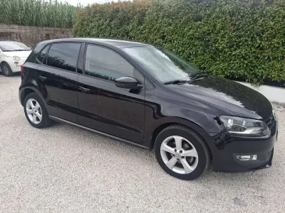 Usata VW Polo Comfortline 75 CV (55 kW) 2013 Nero Utilitaria