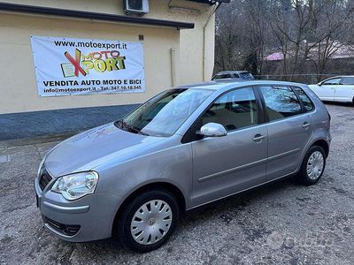 Usata VW Polo Sportline 80 CV (58 kW) 2006 Grigio Utilitaria