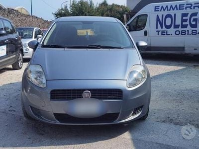 Usata Fiat Grande Punto 75 CV (55 kW) 2008 Grigio Utilitaria