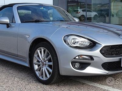 Usata Fiat 124 140 CV (102 kW) 2019 Grigio Cabrio