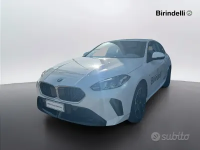 Usata BMW 118 M Sport 150 CV (110 kW) 2024 Alpin white pastello Utilitaria