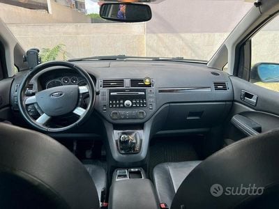 Usata Ford Focus 116 CV (85 kW) 2007 Grigio Station wagon
