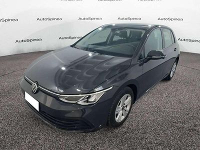 Usata VW Golf VIII Life 116 CV (85 kW) 2022 Grigio Utilitaria