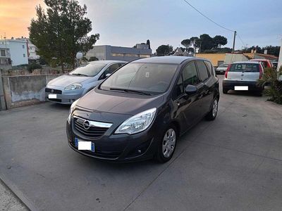 Usata Opel Meriva Cosmo 95 CV (69 kW) 2011 Grigio Monovolume