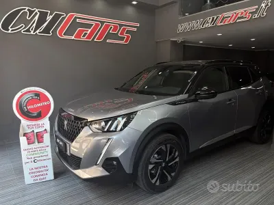 Usata Peugeot 2008 GT-line 131 CV (96 kW) 2020 Grigio SUV