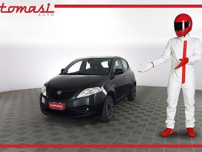 Usata Lancia Ypsilon Gold 70 CV (51 kW) 2021 Nero vulcano Utilitaria
