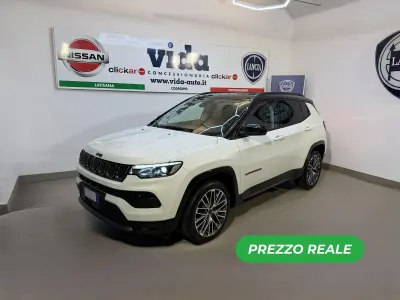 Usado Jeep Compass Summit 131 CV (96 kW) 2025 Blanco SUV