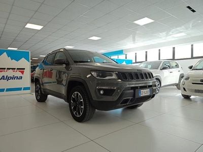 Usata Jeep Compass Trailhawk 179 CV (131 kW) 2021 Gray SUV