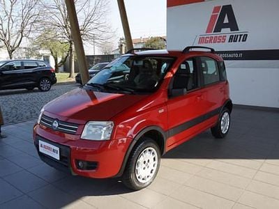 Usata Fiat Panda 4x4 60 CV (44 kW) 2007 Rosso Utilitaria