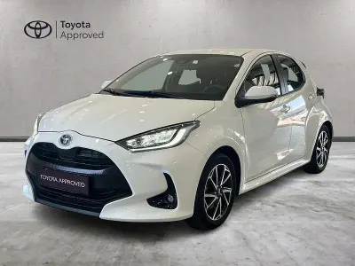 Second-hand Toyota Yaris Hybrid Trend 116 CP (85 kW) 2022 Alb Berlinǎ