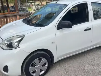 Gebraucht Nissan Micra Acenta 80 PS (58 kW) 2016 Weiß Kleinwagen