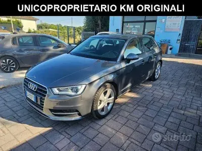 Usata Audi A3 Business 110 CV (80 kW) 2014 Grigio Berlina