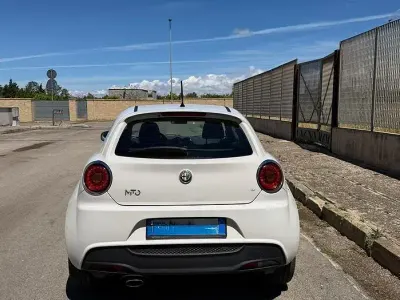 Usata Alfa Romeo MiTo 120 CV (88 kW) 2010 Bianco Utilitaria