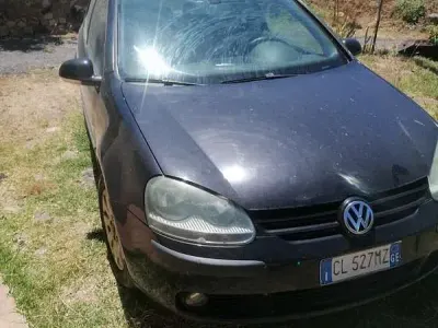 Usata VW Golf IV Comfortline 105 CV (77 kW) 2004 Berlina