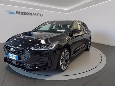 Gebraucht Ford Focus ST-Line X 125 PS (91 kW) 2023 Schwarz Limousine