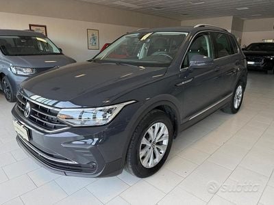 Usata VW Tiguan Elegance 150 CV (110 kW) 2022 Grigio SUV