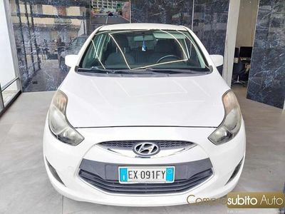 Usata Hyundai ix20 Xpossible 90 CV (66 kW) 2015 Bianco Utilitaria