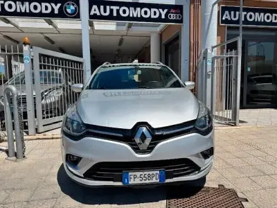 Usata Renault Clio GrandTour Intens 90 CV (66 kW) 2018 Argento Station wagon