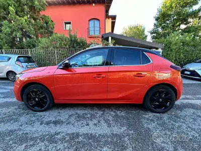 Usata Opel Corsa 56 kW (77 CV) 2023 Rosso Utilitaria