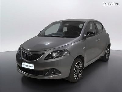 Usata Lancia Ypsilon S 70 CV (51 kW) 2024 Grigio Utilitaria