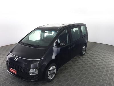 Usata Hyundai Staria 177 CV (130 kW) 2023 Abyss black Monovolume