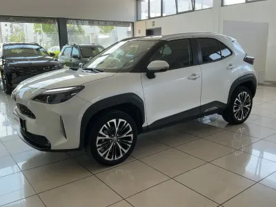 Usata Toyota Yaris Lounge 116 CV (85 kW) 2022 Bianco Utilitaria