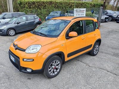Usata Fiat Panda 4x4 S 86 CV (63 kW) 2017 Arancione Utilitaria