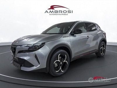 Nuova Alfa Romeo Junior Edizione Speciale 145 CV (106 kW) 2025 Grigio SUV
