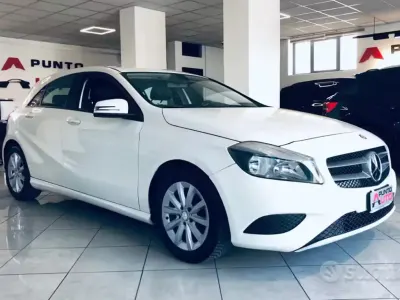 Usata Mercedes A180 Executive 109 CV (80 kW) 2015 Bianco Berlina