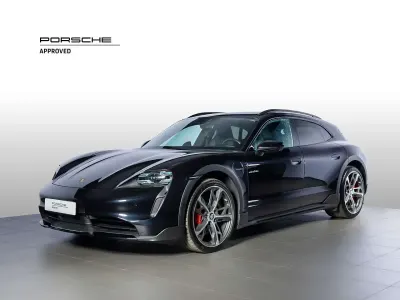 Usata Porsche Taycan Cross Turismo 139 kW (190 CV) 2023 Nero jet metallizzato Station wagon