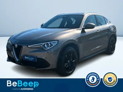 Begagnad Alfa Romeo Stelvio Executive 190 HK (139 kW) 2018 Svart SUV