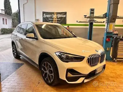 Käytetty BMW X1 xLine 150 HP (110 kW) 2021 Valkoinen Katumaasturi