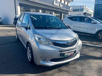 Usado Subaru Trezia Exclusive+ 90 CV (66 kW) 2011 Gris Utilitario