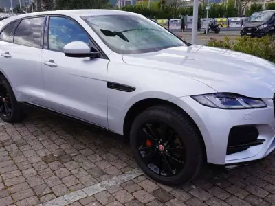 Usata Jaguar F-Pace SE 204 CV (150 kW) 2022 Argento SUV