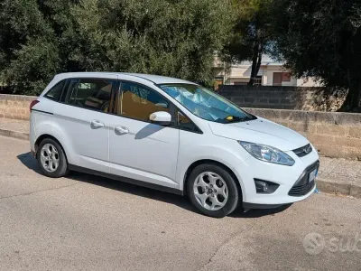 Usata Ford Grand C-Max 115 CV (84 kW) 2013 Bianco Monovolume