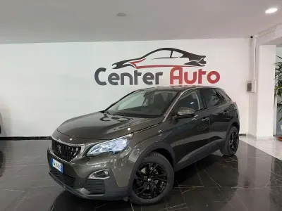 Usata Peugeot 3008 S 131 CV (96 kW) 2019 Other SUV