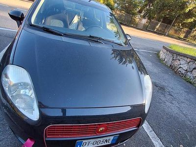 Usata Fiat Grande Punto 77 CV (56 kW) 2008 Nero Utilitaria