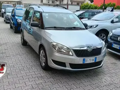 Usata Skoda Roomster 75 CV (55 kW) 2011 Grigio Monovolume