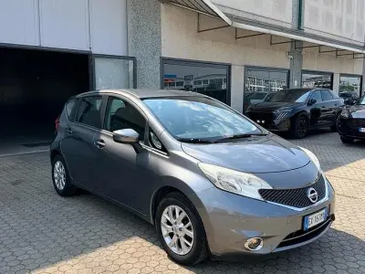 Usata Nissan Note Acenta 80 CV (58 kW) 2014 Grigio Utilitaria