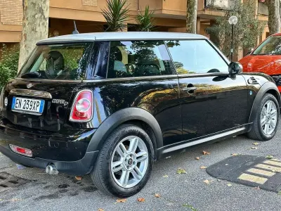 Usata Mini Cooper D 111 CV (81 kW) 2012 Utilitaria