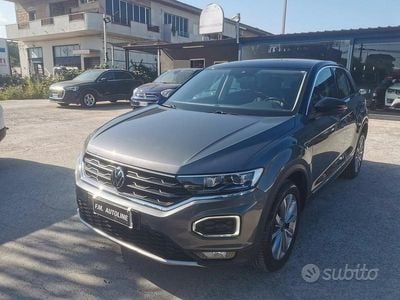 Usata VW T-Roc Style 115 CV (84 kW) 2021 Grigio SUV